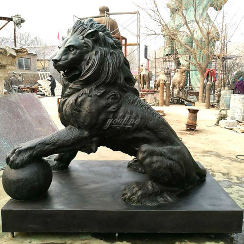 Modern Decorative Art Garden Bronze Lion With Ball Sculpture