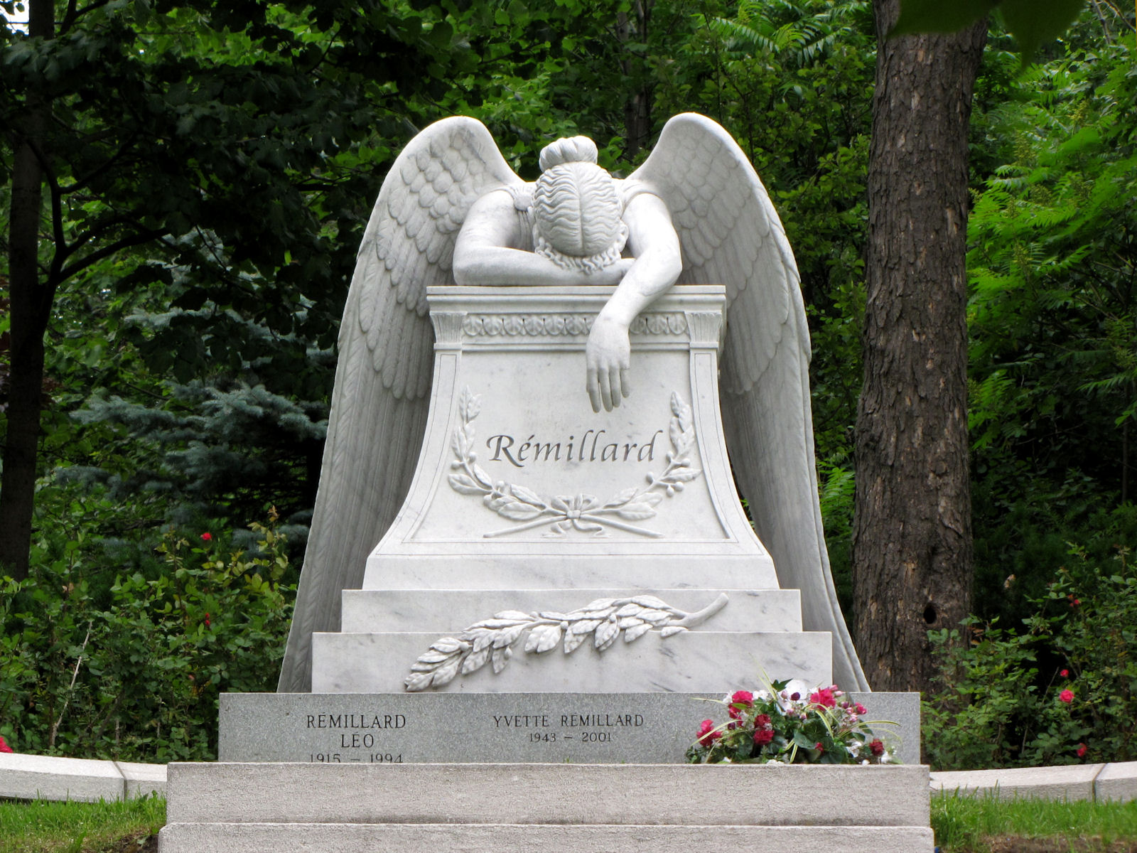 Marble Weeping Angel Memorial Tombstone