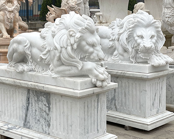 marble lion statue