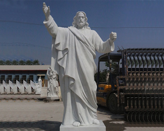 Jesus-statue1
