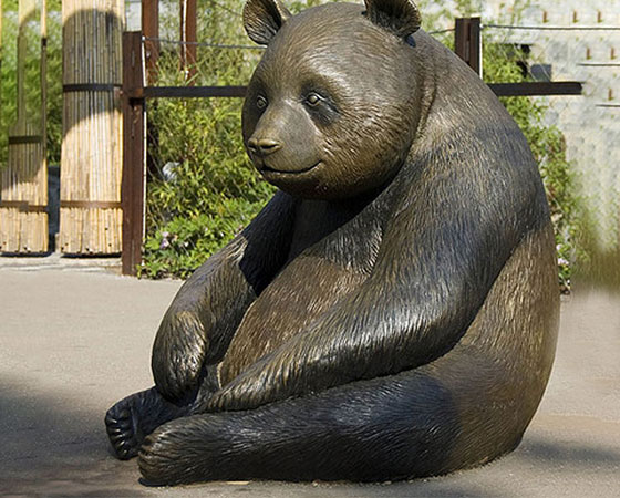 PANDA-SCULPTURE