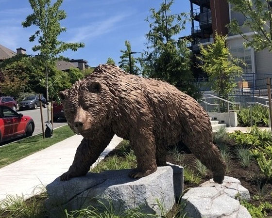 bear-statue