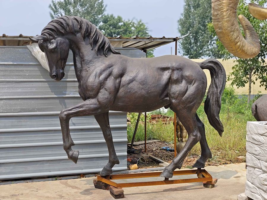 bronze horse statue (4)