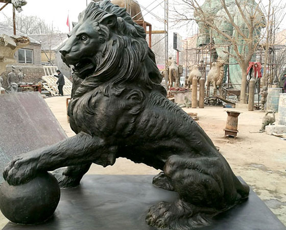 bronze-lion