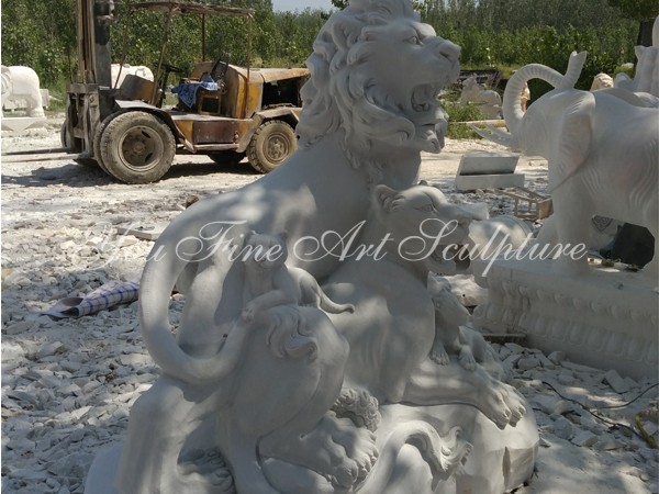 Hand Carved natural marble Roaring lion sculpture