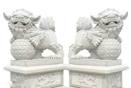 Hydrangea Stone Lion Sculpture