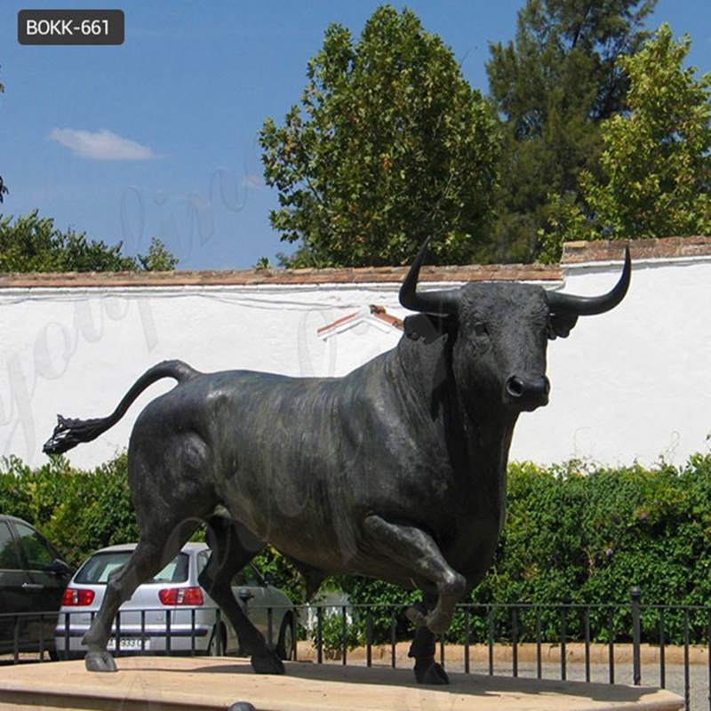 Large Running Bronze Bull Statues Outdoor Square Decor Factory Supplier