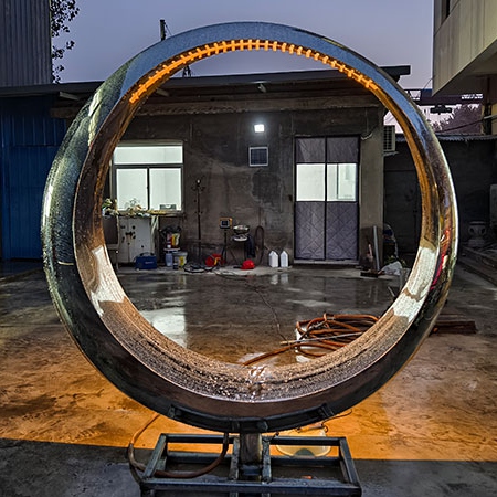 lighting metal circle sculpture