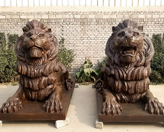 lion-statue