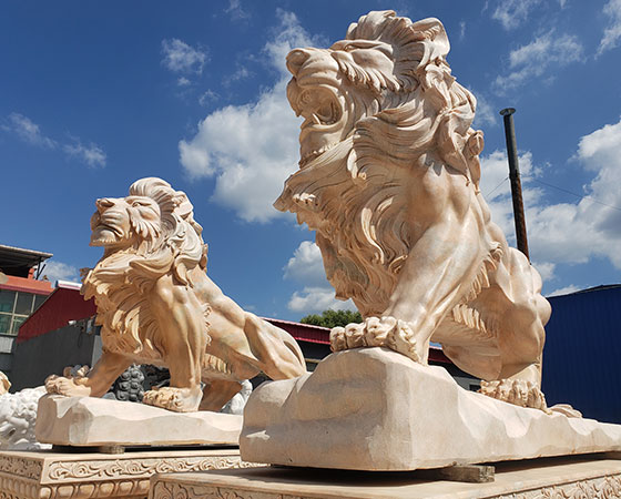 lion-statue2