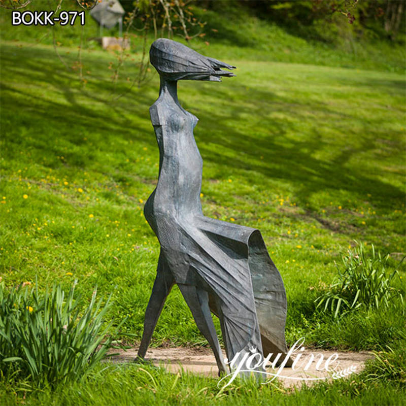 Lynn Chadwick sculpture -Factory Supplier