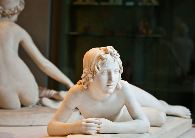 marble hyacinthus statue