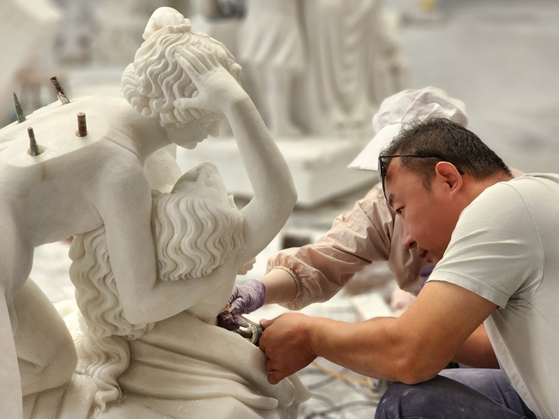 marble sculpture carving artists-YouFine Sculpture