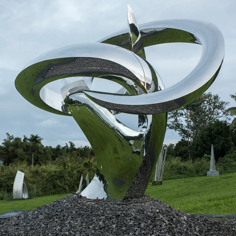 mirror polished stainless steel sculpture -YouFine Sculpture