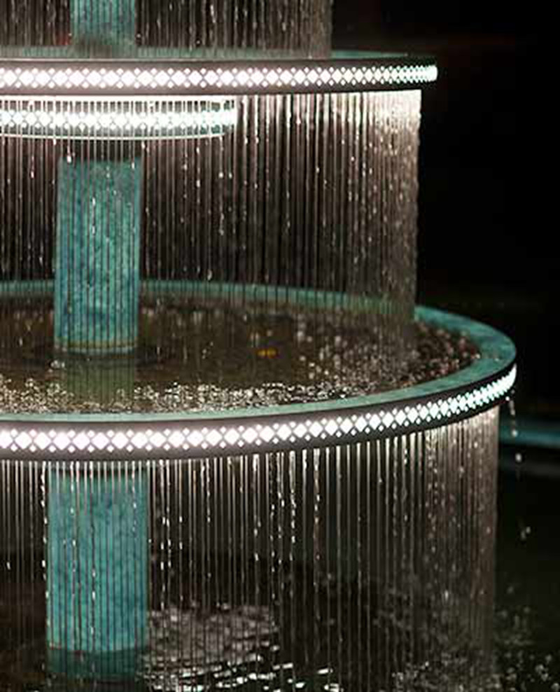 outdoor_tiered_fountain