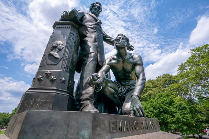 president lincoln statue05