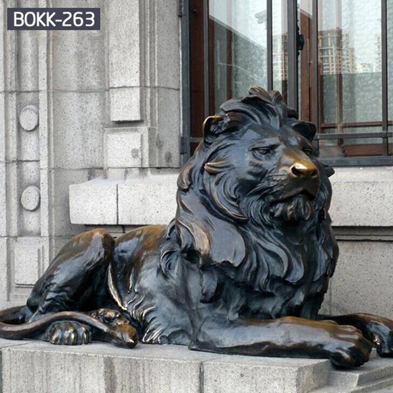 bronze lion statue (1)