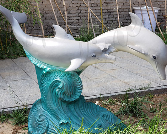 dolphin-sculpture