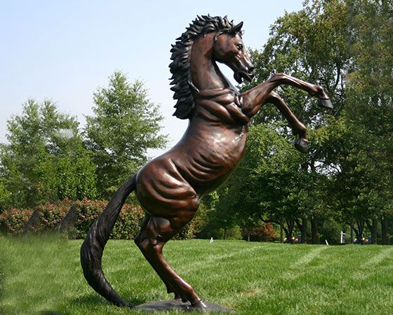 horse-statue