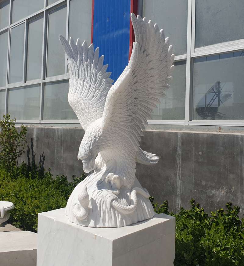 marble eagle (1)