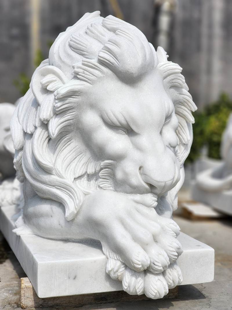 marble lion (2)
