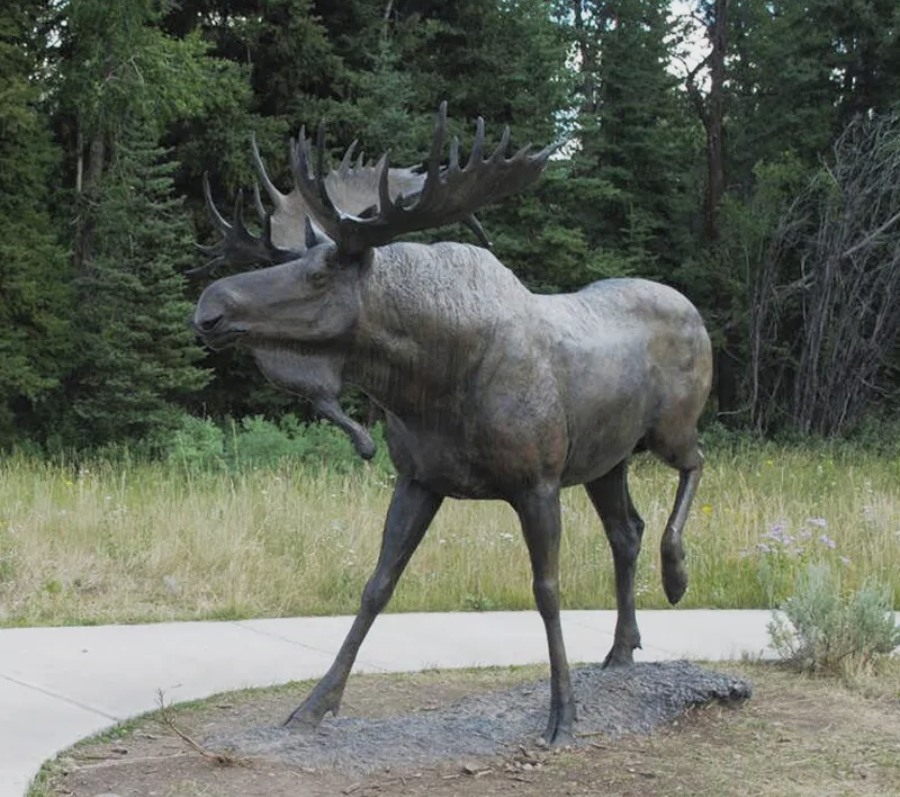 MOOSE STATUE