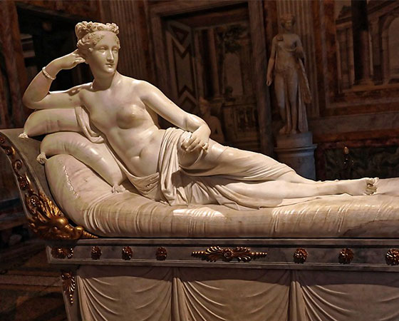 Pauline Bonaparte as Venus Victics statue (4)