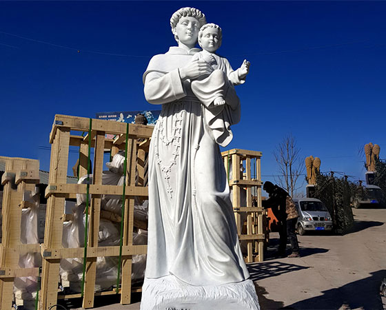 St. Anthony statue outdoor (1)