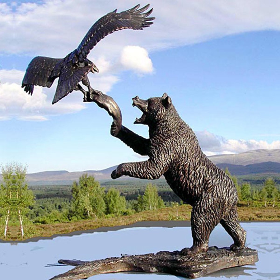 escultura de oso de bronce