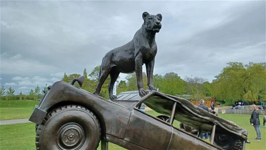 bronze group lions statue (5)