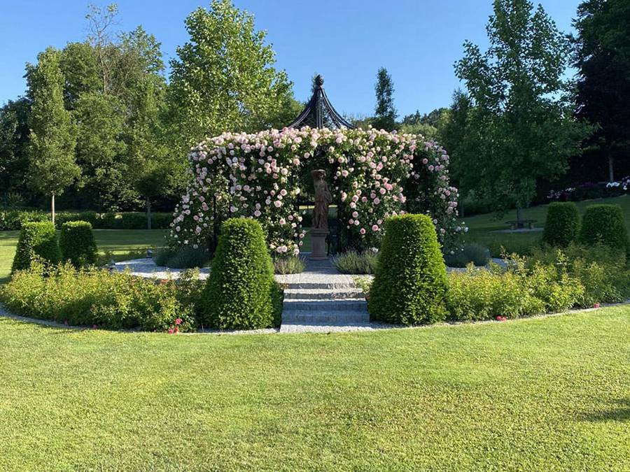 decorative wrought iron gazebo for garden (5)