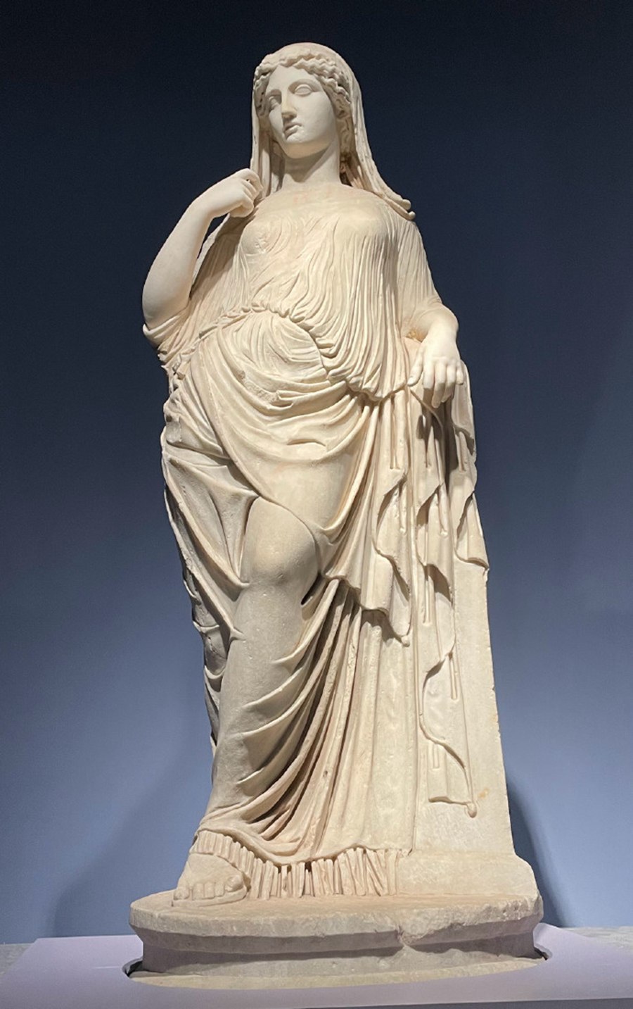 marble-venus-statue9
