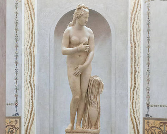 Capitoline Venus statue (1)