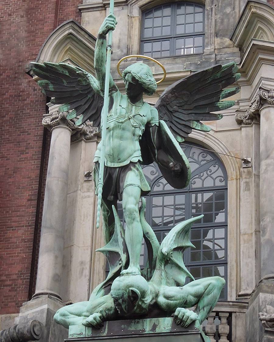 famous angel statues (4)