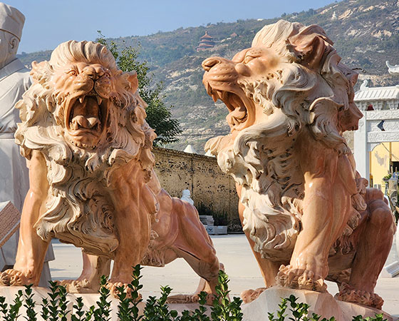 beige marble lion statue (1)