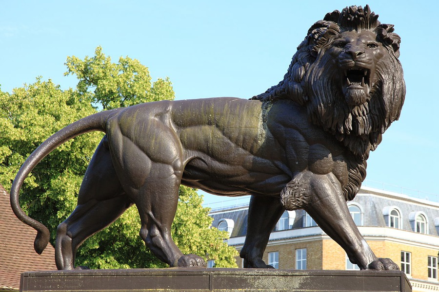 bronze lion statue for sale (6)