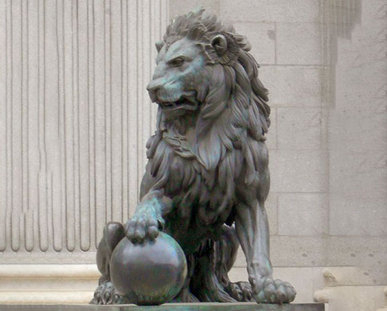 bronze lion statue with ball (2)