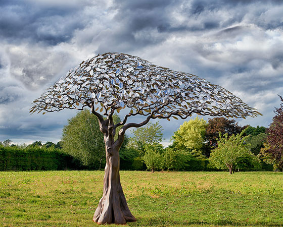 large tree sculpture (1)