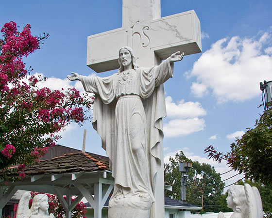 marble Jesus monument (3)
