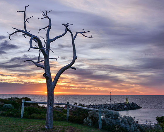 metal-tree-sculpture