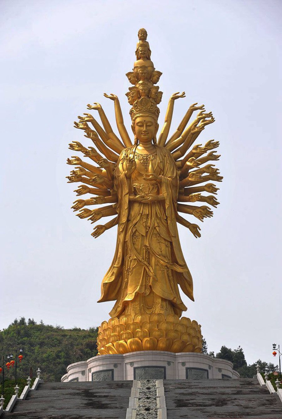 Thousand Armed Buddha (4)