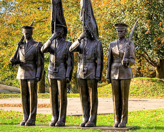 bronze solider statue (1)