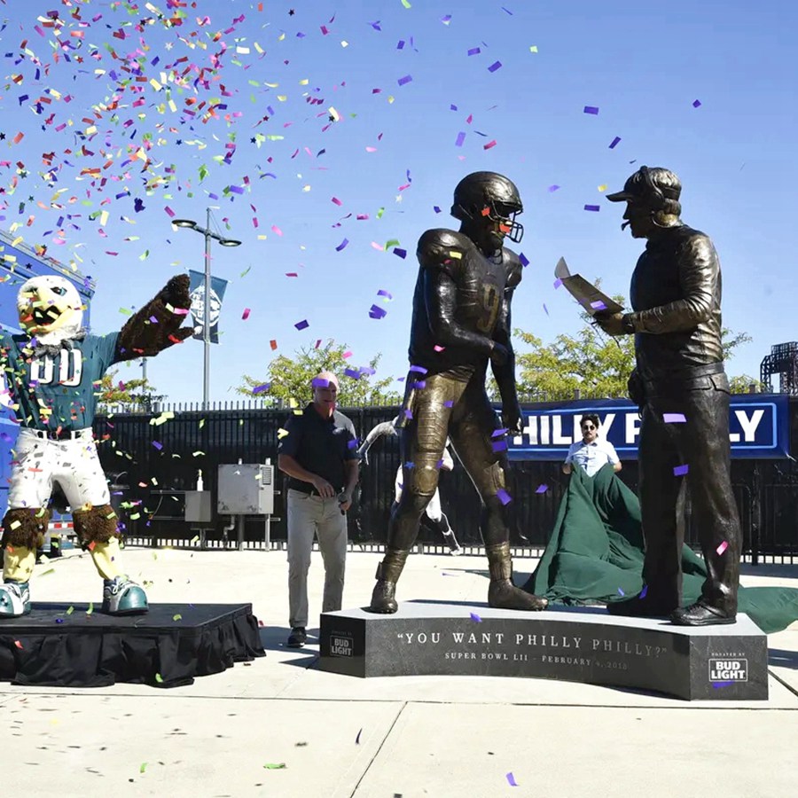 bronze sport statue (1)