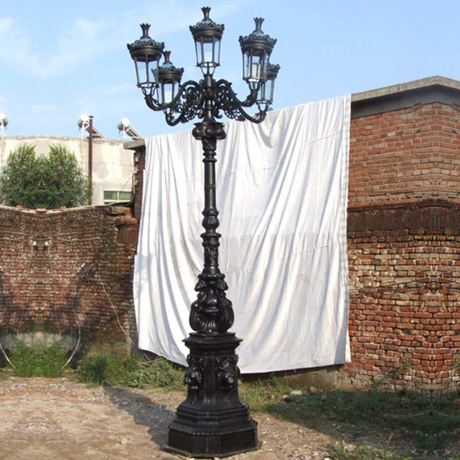 cast iron lamp post