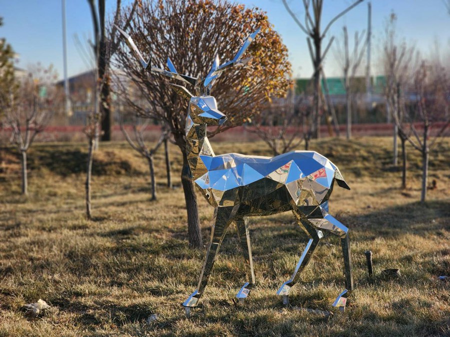 stainless steel deer statue (2)