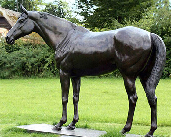 black horse statue (2)