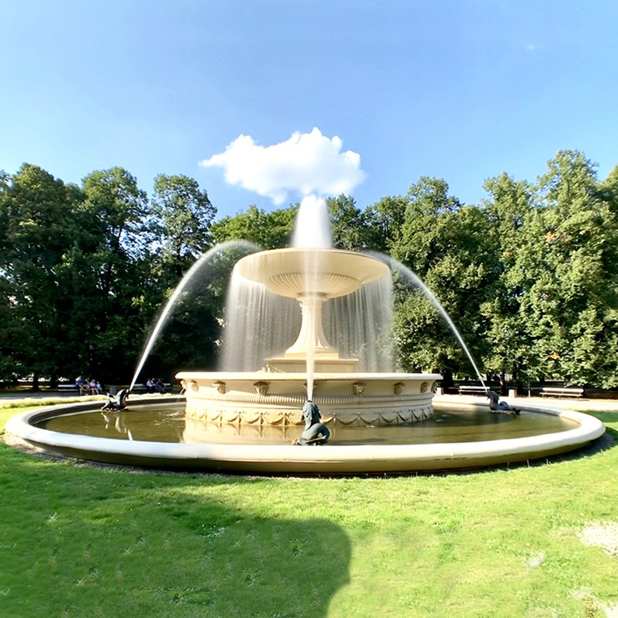 large marble fountain (2)