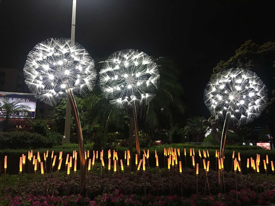 metal dandelion sculpture (5)