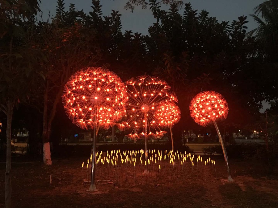 metal dandelion sculpture (7)