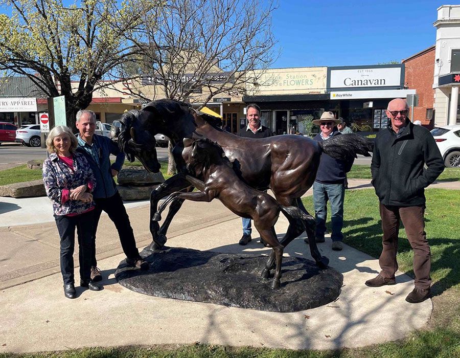 bronze horse statue for public spaces (2)